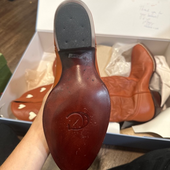 Boots - Picture 3 of 9